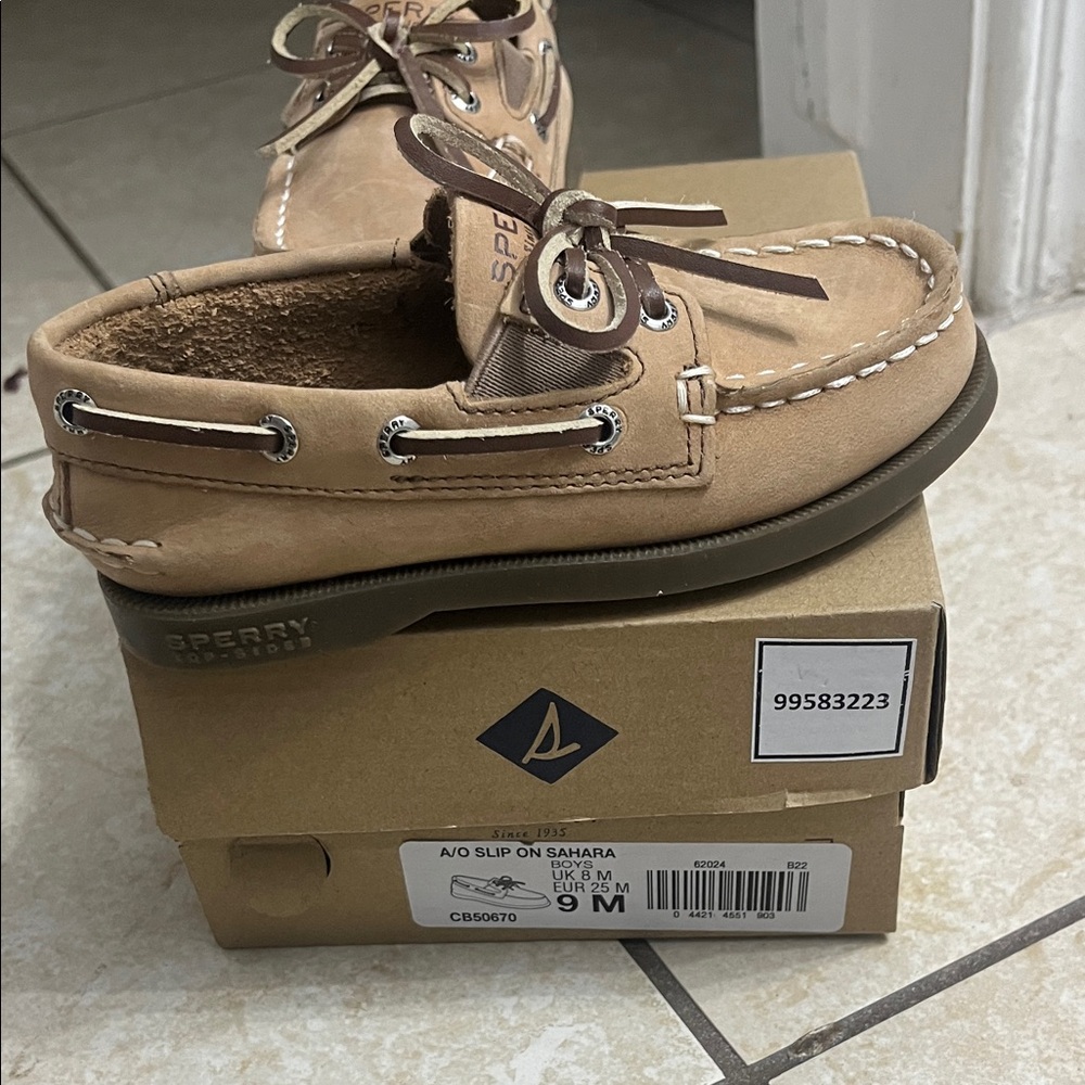 Sperry Sahara Boat Shoes